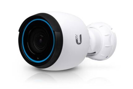 UVC-G4-PRO Cámara bala Ubiquiti UVC-G4-PRO 4K con zoom óptico 3X e IR 15m