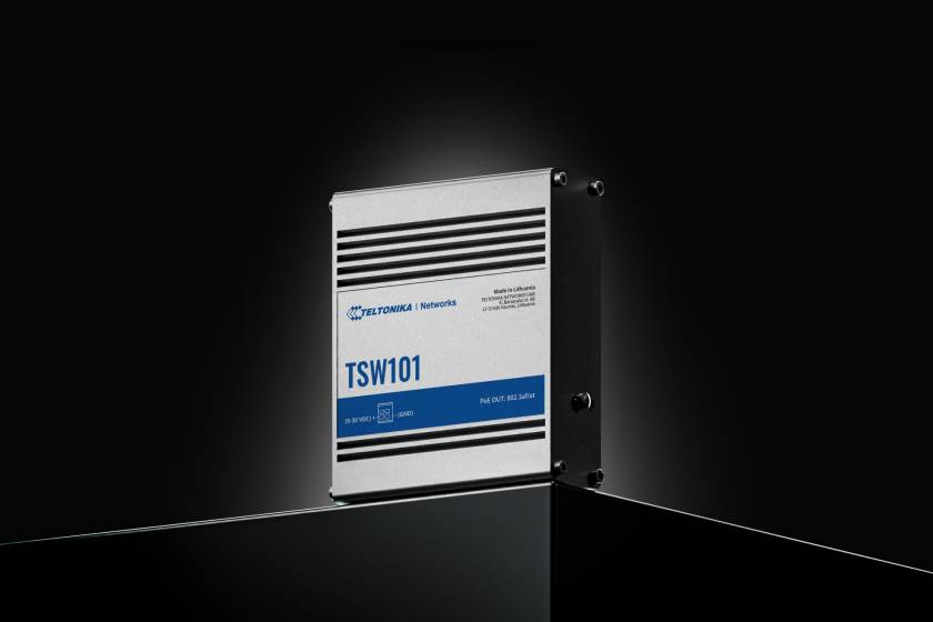 201620 TSW101 Teltonika Switch automotriz PoE con conectores M12 para aplicaciones de transporte e industria. - Imagen 1